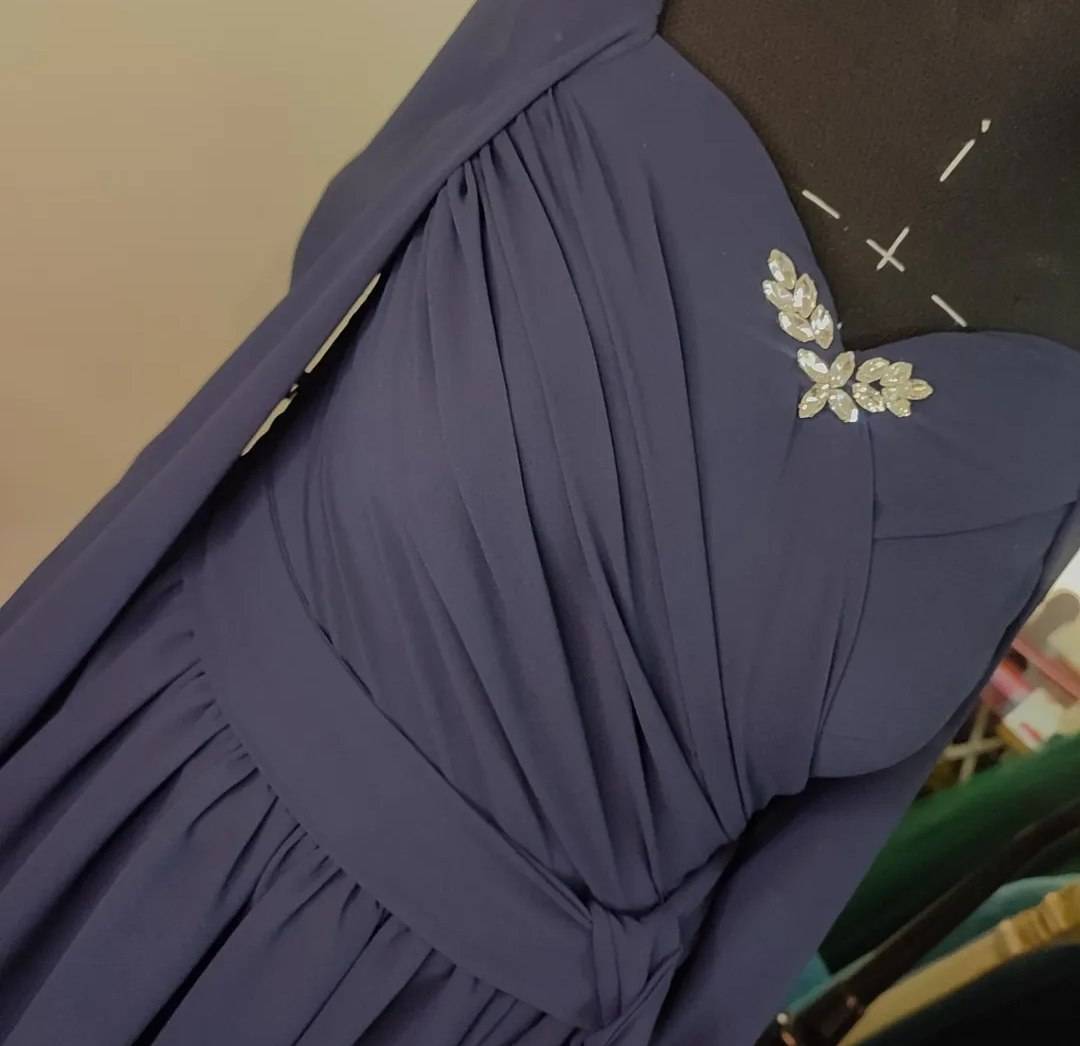 آموزشگاه فنی حرفه ای خیاطی الیناز در منطقه 14 تهران